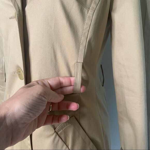 Trina Turk trench coat - Picture 9 of 11